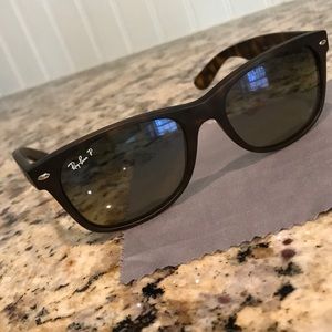 Ray Ban polarized New Wayfarer sunglasses
